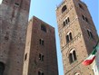 Itálie, Ligurie, Albenga, středověké věže