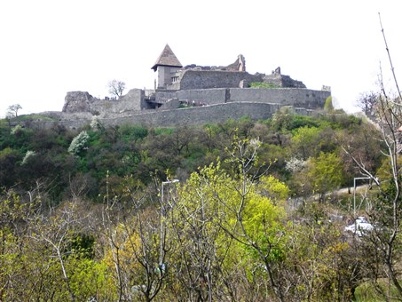 Maďarsko - Budapešť - Visegrad, postavený v 13.stol. Bélou IV.