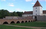 Silvestrovská pohoda v Sárváru - Maďarsko - Zadunají - Sarvár, Blatný hrad, postaven v 13.stol, vlastněn hraběnkou Báthoriovou (Čachtická paní), sarvárský zámek rodu Nadásdyů