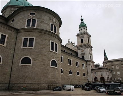 Rakousko - Salzburg, katedrála, za.l 774 - románská bazilika, po požáru 1598 přestavěna renesančně