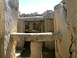 Malta - Mnajdra - megalitické stavby z období asi 2400-2200 př.n.l.