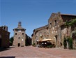 Itálie - Toskánsko - Sovana,  Pretorian Palace, Loggia del Capitano a Palazzo Comunale, vše 12.-14.století