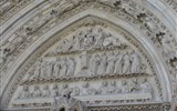 Bordeaux a Akvitánie, památky, víno a vlny Atlantiku - Francie - Bordeaux - kostel sv.Ondřeje  tympanon nad Královským portálem s výjevy z Poslední večeře, kolem 1250