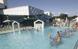 Bad Füssing, termální lázně - prodloužený víkend -  Německo - Bad Füssing - venkovní bazény s perličkami, rychlou vodou a masážními proudy
