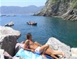 Itálie - Ligurská Riviéra - Vernazza, teplé moře láká ke koupání