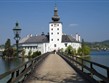 Rakousko - Horní Rakousy - zámek Ort, založen 1080, na jezeru Traunsee