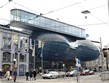 Kultura a příroda Evropy - Rakousko - Štýrsko - Štýrský Hradec (Graz), Kunsthaus, také nazývaný Friendly Alien (Přátelský mimozemšťan) má zobrazovat živou hmotu, dokončen 2003, arch. P.Cook a C.Fournier, stálá výstavní síň 
