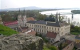 Budapešť, krásy Dunajského ohybu, památky a termální lázně 2019 - Maďarsko - Ostřihom, klášter pod hradem a široký Dunaj