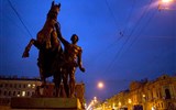 Kouzlo Pobaltí, Petrohrad a Finsko 2019 - Rusko - Petrohrad - večerní Něvský prospekt