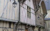 Významná místa Champagne - Francie - Champagne - Troyes, hrázděné domy v historickém centru ze 16.stol.