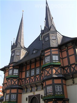 Německo - Harz - Wernigerode, gotická radnice, 1498