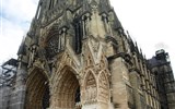 Champagne, UNESCO, víno, katedrály a slavnost Médievales 2019 - Francie - Champagne - Remeš, katedrála Notre Dame de Reims, byli zde korunováni fr.králové od 12.stol