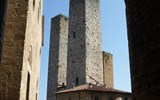Toskánsko se slavností v Monteriggioni - Itálie - San Gimignano - rodové věže Torri Salvucci ze 13.století