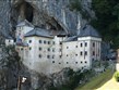 Slovinsko - Julské Alpy - Predjamsko grad, nejznámější vlastníkbyl loupeživý rytíř Erasmus Lueger (15.stol.)