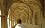 Fontevraud - Francie - zámky na Loiře - Abbaye de Fontevraud, nádherná renesanční křížová chodba  Foto:Janata
