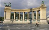 Letní Budapešť, památky a termální lázně - Maďarsko - Budapešť - Památník milénia s významnými madarskými postavami historie