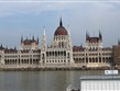 Maďarsko - Budapešt - budova parlamentu je největší stavbou v zemi, 268 m dlouhá a 123 m široká