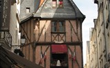 Tours - Francie - Tours - historické centrum města s roubenými domy
