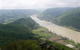Údolí Wachau s plavbou po Dunaji a vínem - Rakousko - údolí Wachau západně od Aggsteinu