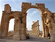 Sýrie - Palmyra, monumentální oblouk z doby císaře Septima Severa, kdy dosáhla Palmyra největšího rozmachu