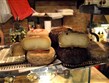 Velkoměsta - Itálie - Toskánsko - ovčí sýry typu pecorino jsou vhodné do salátů, k jídlu s hruškami či medem nebo na srouhání