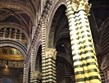 Itálie - Toskánsko - Siena, interiéry katedrály v černé bílé, v městských barvách
