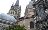 Cáchy - Německo - Cáchy (Aachen) - katedrála v jádře karolínská, přestavěna a rozšířena goticky