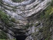 francie - Franche-Comté - vyvěračka řeky Loue, zde 1864 maloval G.Coubert svůj obraz Grotte de la Loue, dnes ve Washingtonu