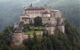 Zlaté údolí a termální lázně - Rakousko - Salzbursko - Hohenwerfen, hrad postaven 1075-78, později přestavován