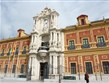 Eurovíkendy - Španělsko - Andalusie - Sevilla, San Telmo, průčelí Antonio Matías, nahoře sv.Telmo, patron námořníků