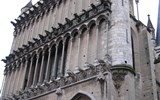Beaujolais a Burgundsko, kláštery a slavnost vína 2017 - Francie - Beaujolais - Dijon, Notre Dame, 1220-40, gotický, s netypickým průčelím