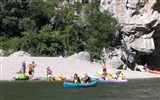 Ardèche - francie -  kaňon řeky Ardeche, ráj pro vodáky