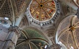 Milano a výstava EXPO Český den - Itálie - Lombardie - Certosa di Pavia - interiér kostela