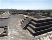 Země Balkánu - Mexiko - Teotihuacán, náměstí Měsíce z Měsíční pyramidy