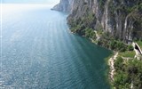 Léto na jezeře Garda s koupáním - Itálie - Lago di Garda, největší italské jezero ledovcového původu