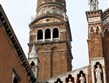 Itálie - Benátky - Madonna dell´Orto, kampanila 1332, přestavěna l1503, po stranách kopule sochy 4 evang. z lomb.školy