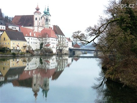 Rakousko - Steyr - areál Bürgerspital a kostel St.Michal