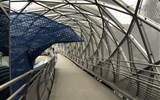 Adventní Graz vlakem Railjet - Rakousko - Štýrský Hradec 093 - Murinsel, interiér stavby tvaru mořské lastury, 50x20 m