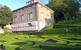 Nejkrásnější zahrady krajů Lazio a Umbrie, Den květin ve Viterbu 2019 - Itálie - Lazio - Vila Lante, Palazzino Montalto, vybudované Alessandrem Montalto,1587-90