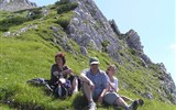 Montafon, rozkvetlá alpská zahrada - Rakousko - Alpy - odpočinek na tůře