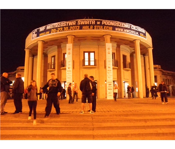 Wroclaw, adventní město kultury 2016 a Budyšín - Polsko - Vratislav (Wroclaw) - Hala století, 1911-13, architekt Max Berg, od 2006 památka UNESCO, nejstarší modernistická železobetonová stavba světa