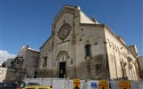Matera - Itálie - Kalabrie - Matera, katedrála v apulijském románském slohu, 13.století