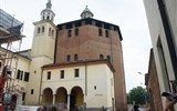 Emilia-Romagna: panovnická sídla, kultura, gastronomie i Ferrari - Itálie - Emilia - Sabbioneta - Chiesa della Beata Vergine Incoronata, 1586-8, inspirovaná  Bramantem