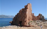Arbatax - Itálie - Sardinie - Arbatax, červené porfyrové skály na pobřeží Capo Bellavista