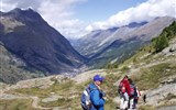 Švýcarskem za bernardýny, nejvyšší horou a ledovcem 2019 - Švýcarsko - horské údolí Mattertal ukrývá Zermatt, oblíbené nástupiště na horské tůry