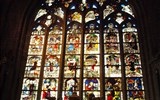 Locronan - Francie - Bretaň - Locronan, kostel Sv.Ronana, okenní vitráže
