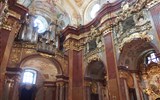 Melk - Rakousko - Melk - v kostele se zlatem, mramorem a zdobením nešetřilo
