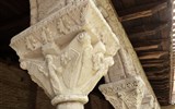 Moissac - Francie - Gaskoňsko - Moissac, křížová chodba, 4 symboly evangelistů (sv.Matouš), S galerie