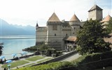 Savojsko, alpská země tří států - Švýcarsko - Chillon, prvně zmiňován 1150, ale asi starší