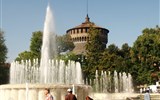 Milano a opera v La Scale a Leonardo da Vinci 2019 - Itálie - Milán - kouzlo vodotrysků před Castello Sforzesco